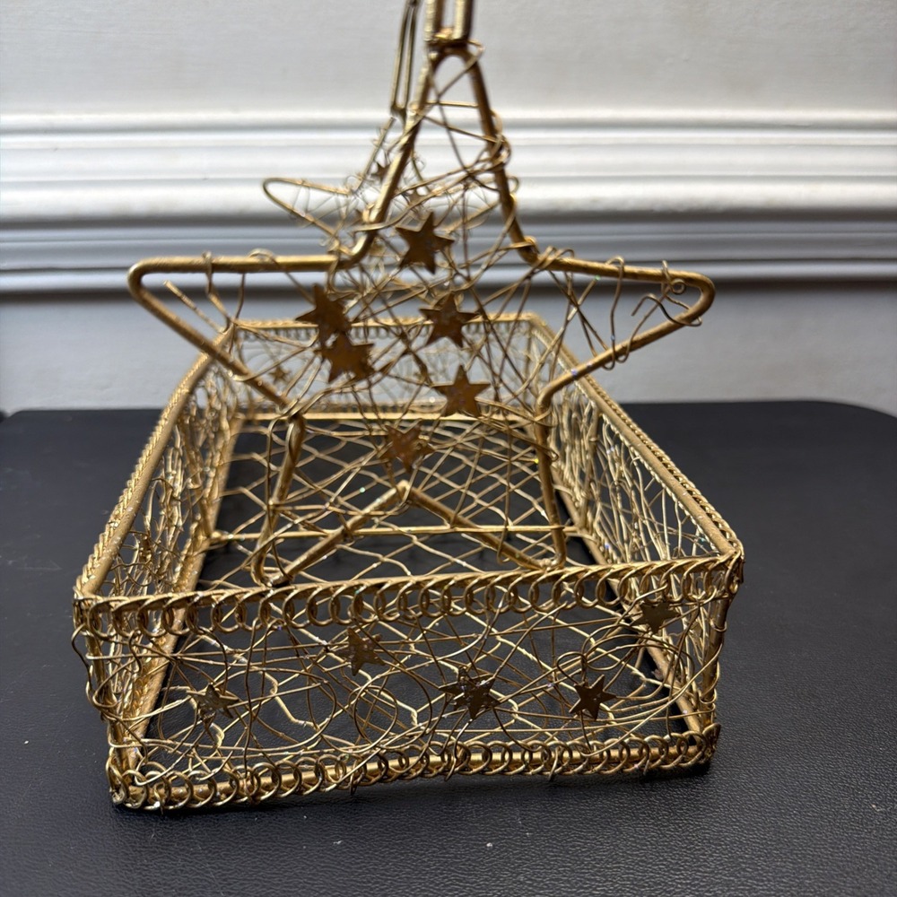 Vtg Celestial wire metal basket Stars design Space Astrology Whimsy 6x10